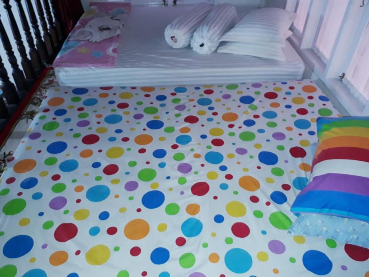 Bumimi Homestay Painan エクステリア 写真
