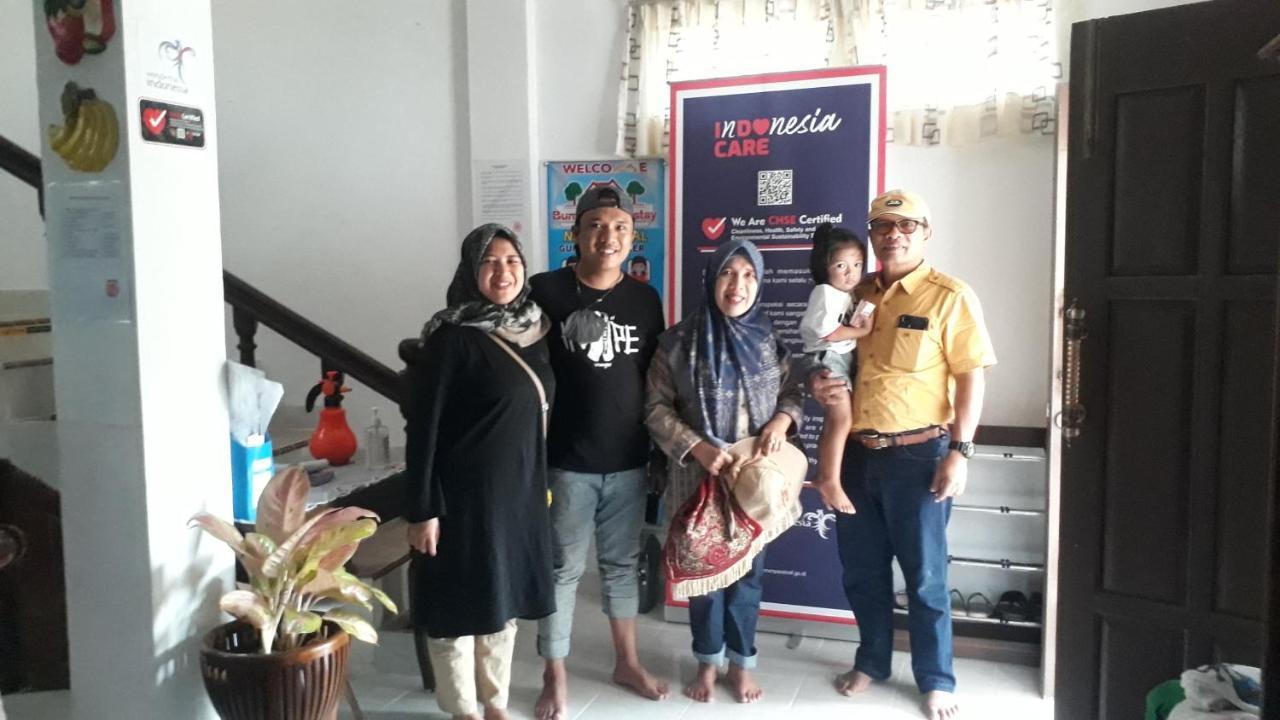 Bumimi Homestay Painan エクステリア 写真