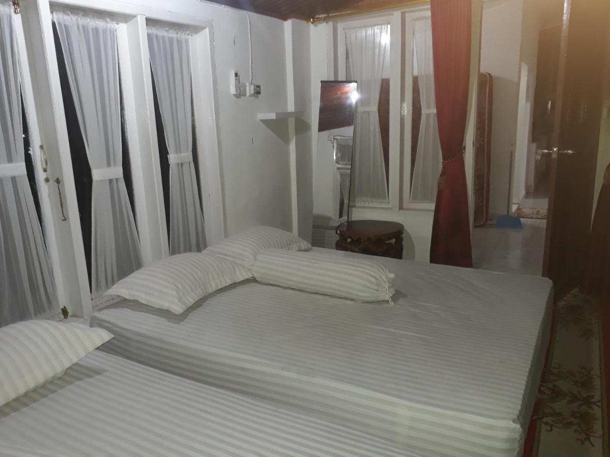 Bumimi Homestay Painan エクステリア 写真