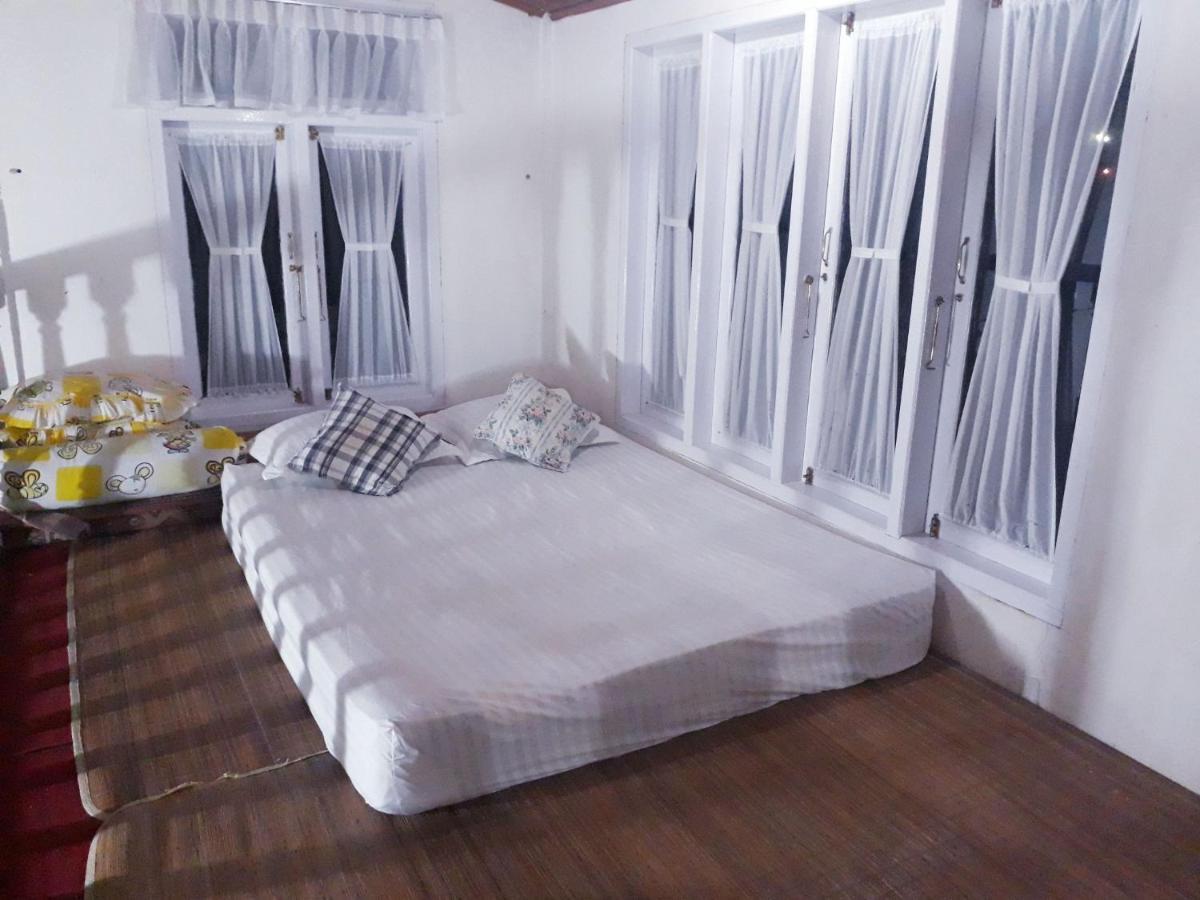 Bumimi Homestay Painan エクステリア 写真